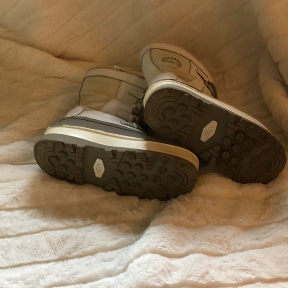 Ugg weatherproof boots - Picture 6 of 7